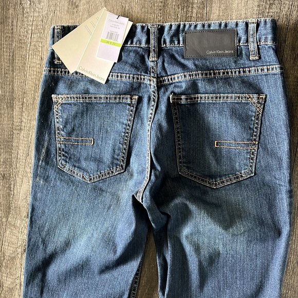 Calvin Klein men’s dark blue jeans, straight cut W30xL32 - Picture 8 of 13